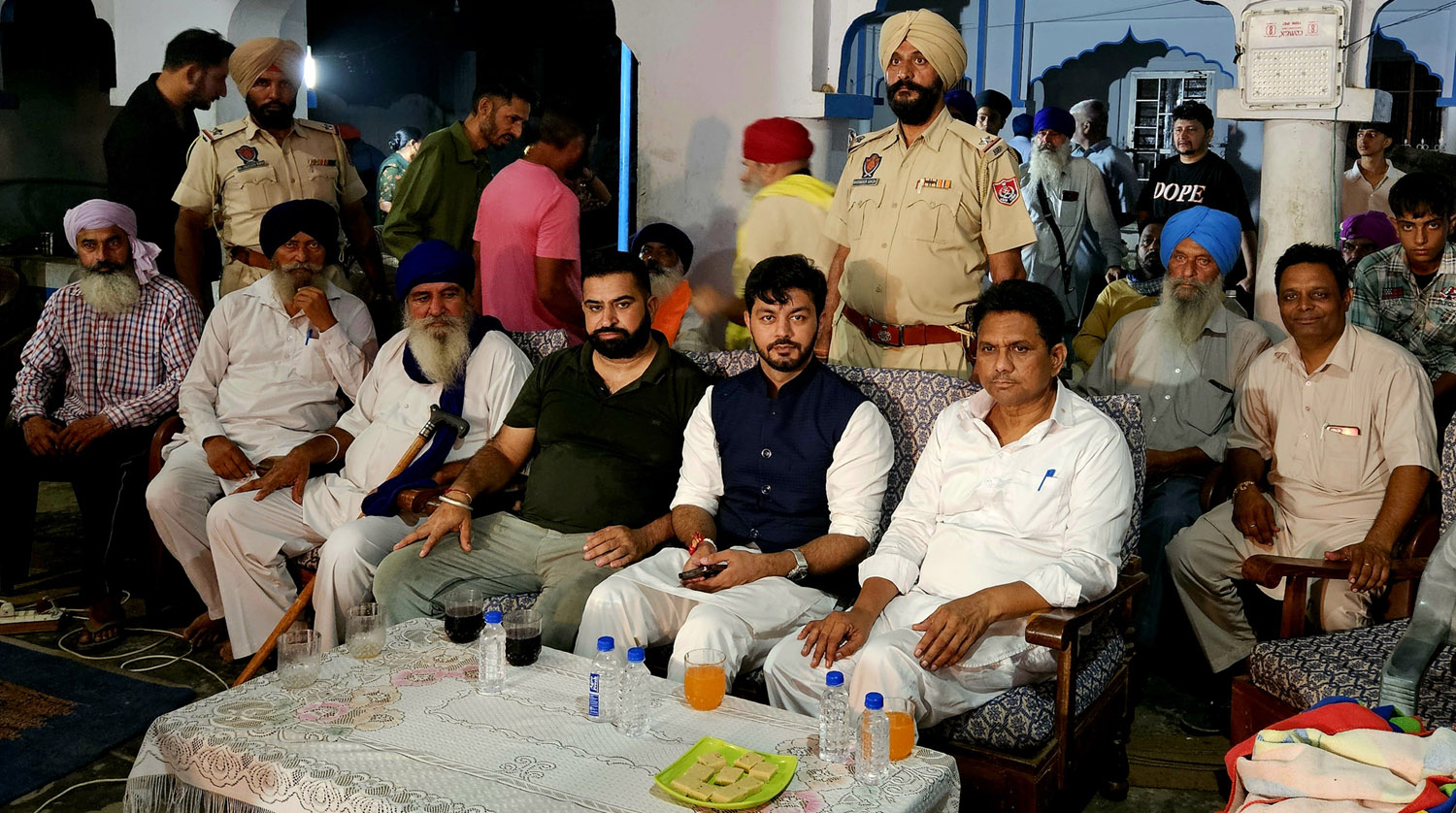 ਪਿੰਡ ਮਹਿਮਦਵਾਲ ਕਲਾਂ ਦਾ ਜੇਜੋਂ ਰੋਡ ਨਾਲ ਲਿੰਕ ਕੀਤਾ ਜਾਵੇਗਾ- ਡਾ. ਇਸ਼ਾਂਕ ਕੁਮਾਰ